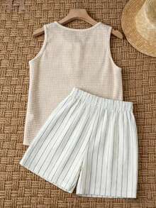 EMERY ROSE Fashionable Casual French Style Knit Button Decor Vest And Striped Pocket Drawstring Shorts 2-Piece Set For Women - White - View 2