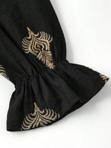 Ellevyn 大码女式花卉刺绣方领喇叭袖荷叶边下摆优雅连衣裙 - 黑色 - 查看 13