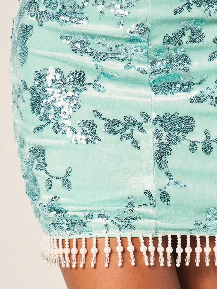 MISSGUIDED Vestido Curto Míni Bodycon de Festa, Coquetel e Ocasião Formal com Recorte, Franjas de Contas e Veludo Paetê Verde Menta