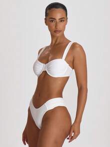 Musera Resort Áo bikini gọng dày, vai xếp ly, cúp ngực xếp nếp, thích hợp cho kỳ nghỉ hè, du lịch, đồ bơi cơ bản, tiệc độc thân, đám cưới, tiệc cưới cô dâu, đồ bơi màu trơn, phong cách nghỉ dưỡng. - trắng - Xem 3