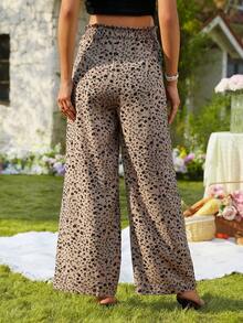 SHEIN 孕妇全印花弹力腰抽绳阔腿休闲裤 - 杏色 - 查看 2