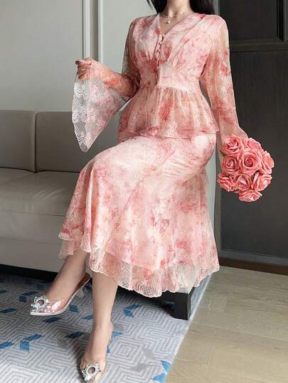 Dazy Plus V领蕾丝扎染喇叭袖裹身上衣和美人鱼长裙两件套，优雅大码春夏派对礼服