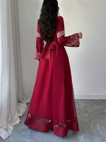 Elenzga 女士新款秋冬圣诞节、万圣节、感恩节、新年派对连衣裙，优雅花卉印花网纱拼接泡泡袖腰带V领白色花卉印花婚礼宾客毕业礼服 - 酒紅色 - 查看 2