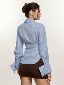 Rina Fox Blusa de mujer con cuello en V y volantes en el bajo a rayas - Azul - Ver 2