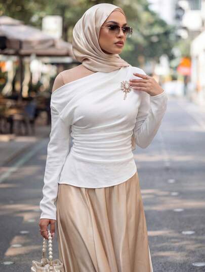 Calvaya 女士优雅纯色斜肩褶皱腰衬衫