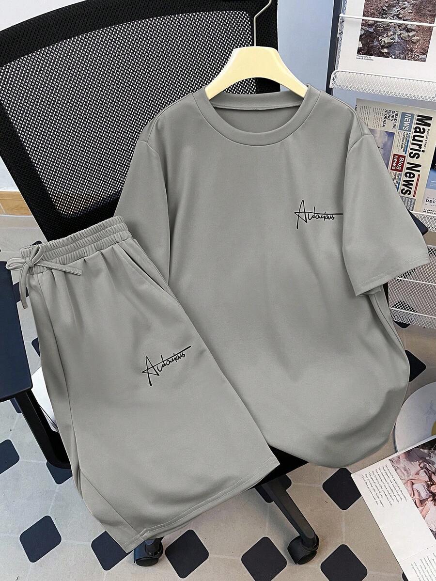SHEIN 2pcs/Set Teen Boys Casual Versatile Comfortable High Value Letter Print Knit Short Sleeve T-Shirt And Shorts, Urban Casual Style,Kids - Grey - View 1
