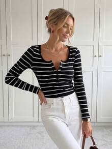 SHEIN LUNE Camiseta con estampado de rayas con botón - Negro - Ver 1