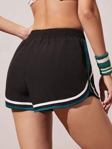 CourtClass Casual Versatile Side Contrast Color Waistband Pocket Fitted Slim Yoga Sports Shorts - Multicolor - View 2