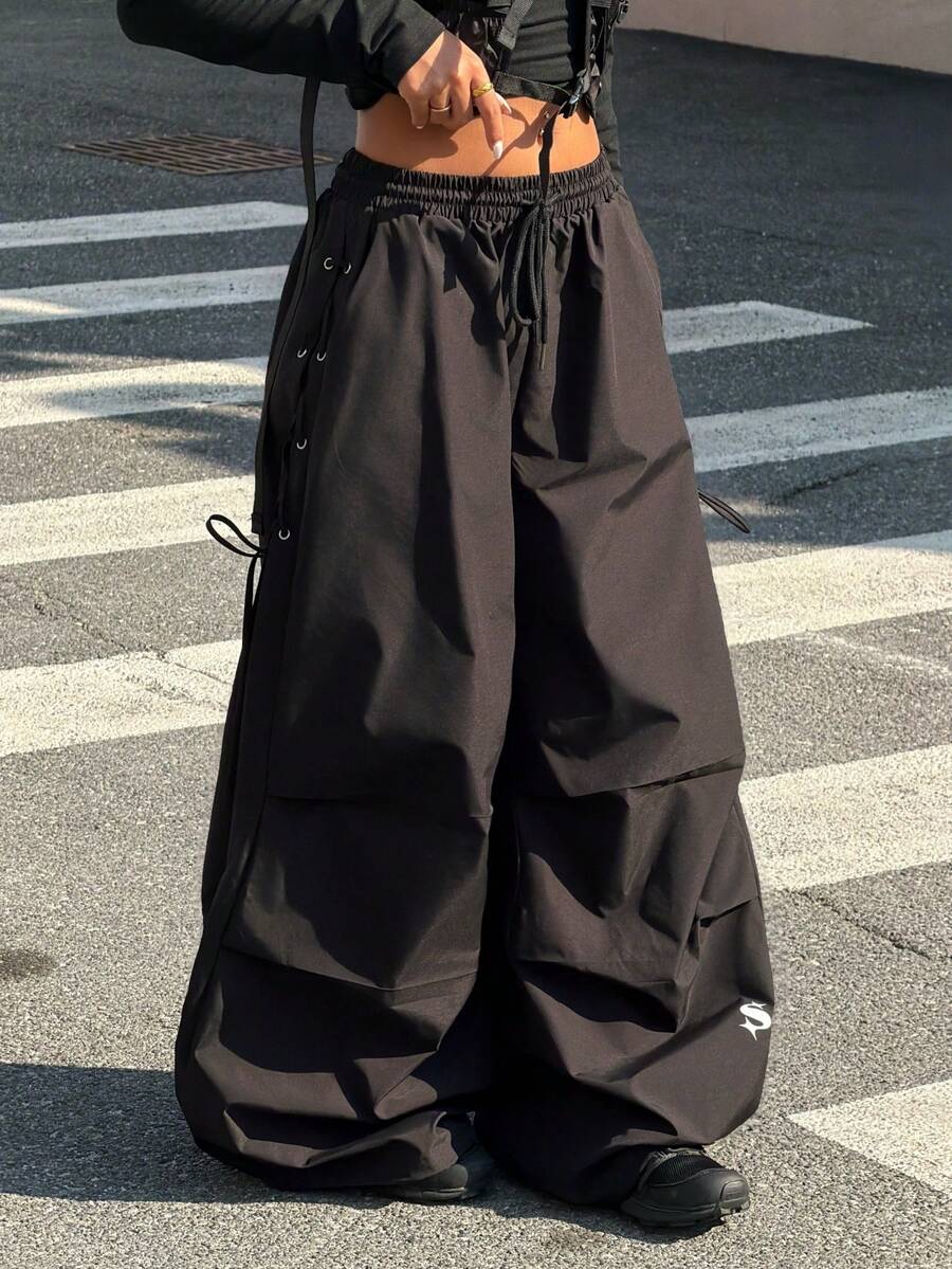 Muchica Black Woven Sports Cargo Pants - Black - View 1