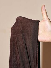 Zivah Đầm dệt kim dài thanh lịch cho kỳ nghỉ năm 2026, với điểm nhấn là phần eo xếp ly độc đáo và vạt áo bất đối xứng. - màu nâu - Xem 9