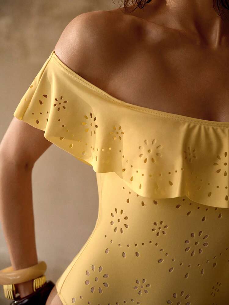 ELEGANT FLORAL LASER ENGRAVED PATCHWORK FABRIC ONE-PIECE SWIMSUIT, SUITABLE FOR BEACH & HOLIDAY