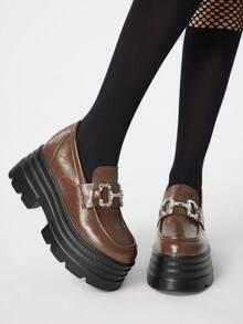 Đường vân màu nâu nhạt