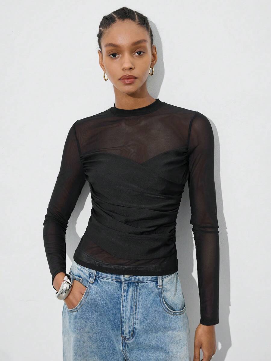 Maija 女士黑色拼接面料修身高领上衣，都市时尚 - 黑色 - 查看 1