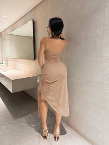 Shopreo 优雅的鼠尾草绿色浪漫荷叶边袖高开衩连衣裙，女士蕾丝紧身派对礼服，适合情人节、约会、婚礼、舞会 - 卡其色 - 查看 2