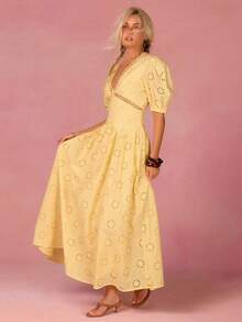 Athîral 女士休闲度假V领刺绣长裙，春夏款 - 鵝黃色 - 查看 6