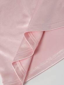SHEIN Franclia Top Ombro a Ombro de Cetim, Camiseta com Manga Curta Pregueada e Laço Rosa, Estilo Suave de Verão para Mulheres - Rosa chiclete - Visão 5
