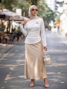 Calvaya Blus Wanita Elegan Warna Polos dengan Bahu Miring dan Pinggang Berkerut, Pakaian Musim Gugur untuk Wanita - Putih - View 3