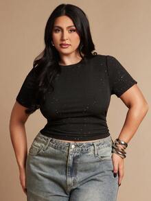 SHEIN BAE 大码黑色亮片修身短袖T恤，适合休闲、外出、派对、约会、朋友聚会、音乐节、夏季上衣、假期、春假、情人节、狂欢节、2026年狂欢节女士造型、曲线美、优雅派对装扮、海滩度假、婚礼宾客派对、外出、度假、生日派对、正式场合、下午茶、俱乐部、基础款短袖上衣、机场旅行等场合。 - 黑色 - 查看 5