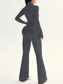 SHEIN Sovereign Charm 秋冬春季女士运动套装两件套，包括：修身撞色全拉链长袖外套（带拇指孔和撞色饰带），搭配撞色拼接高腰喇叭紧身裤。适合日常休闲穿着、跑步、瑜伽、健身、网球等运动。 - 灰色 - 查看 5