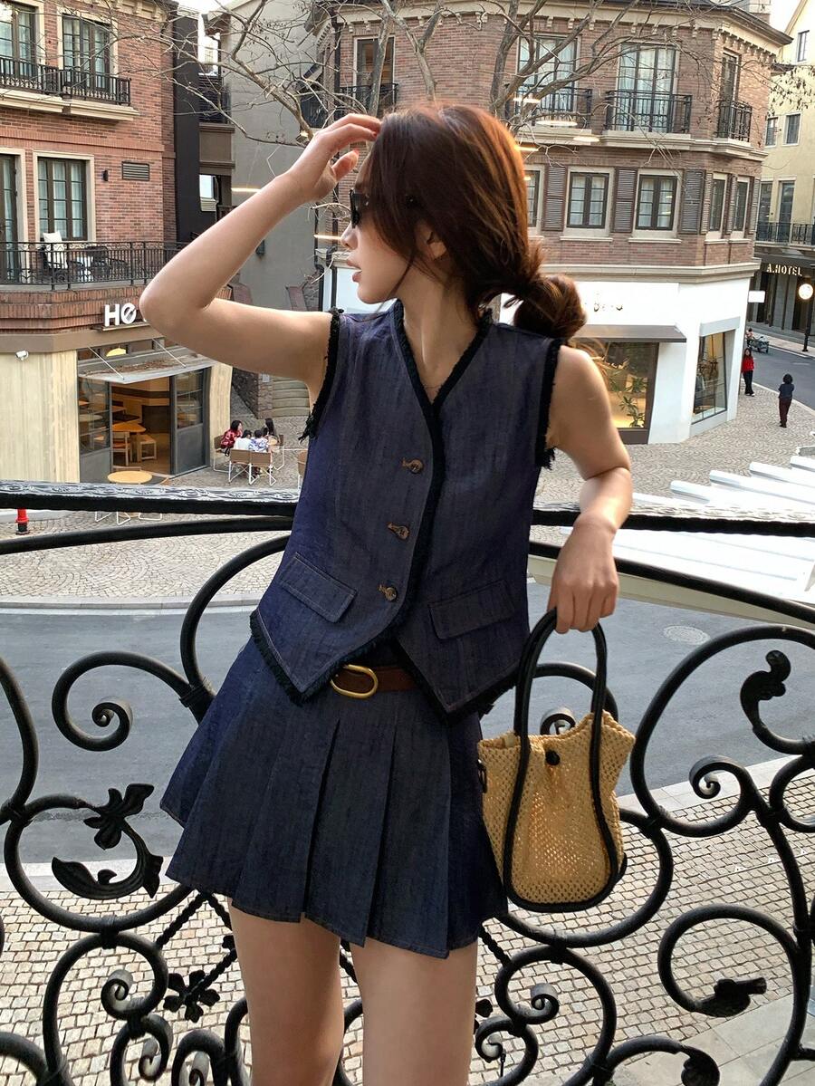 DAZY Bộ đồ thời trang nữ gồm áo vest và chân váy denim không tay, thêu tua rua, nhuộm tie-dye, có tua rua. - Màu xanh lam - Xem 1