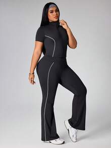 SHEIN Dewbera Women's Plus Size Black Summer Athletic 2pcs Workout Set,Contrast Color Zipper Striped Cropped Short Sleeve Top & Flared Pants Midsize Gym Outfit - Black - View 5