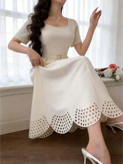 Heiryn Vestido midi elegante de mujer con cuello cuadrado, mangas de pétalo y volantes en el bajo