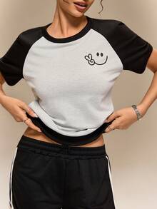 Hanevo Women's Color Block Round Neck Smiling Face Graphic Casual Everyday Short Sleeve Sweatshirt - Multicolor - View 3