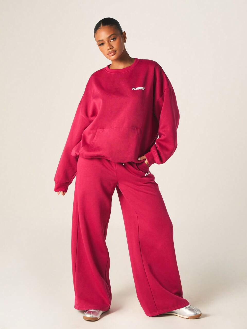 Missguided x Playboy Moletom Gola Careca Oversized com Bolso Central e Estampa de Logo para Conforto Casual Diário no Inverno e Outono