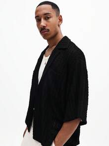 SUMWON Men's Black Textured Short Sleeve Button Down Shirt Open Front Lightweight Summer Casual Relaxed Fit Collared Top - Black - View 1