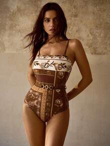 MOTF PREMIUM Áo tắm liền thân in họa tiết thanh lịch, trang trí bằng dây xích kim loại ở eo. - Nhiều màu - Xem 4