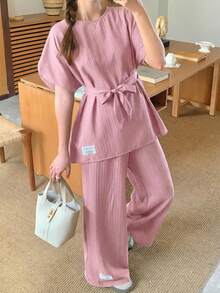 SHEIN 少女编织纹理宽松落肩系带字母印花衬衫和阔腿裤两件套，适合春夏、春季郊游、休闲外出、街头穿搭、春夏度假、返校季、节日、家庭户外春季野餐、日常穿着。 - 粉色 - 查看 7