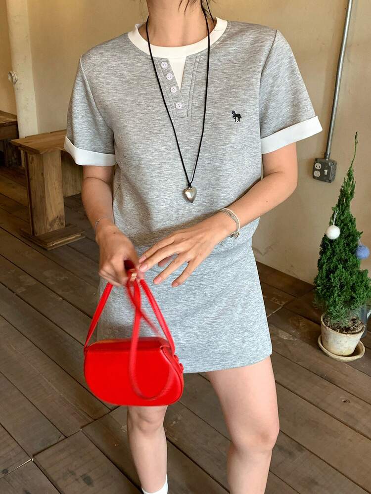 Women's Contrast Color Round Neck Short Sleeve T-Shirt And Mini Skirt Set, Korean Style Girly Summer 2-Piece Outfit