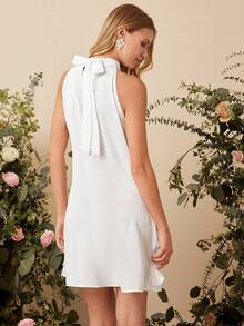 Amorya 女士圆领无袖宽松白色3D立体花卉刺绣面料优雅日常外出、社交、婚礼、伴娘礼服、宾客礼服、春夏迷你连衣裙 - 白色 - 查看 2