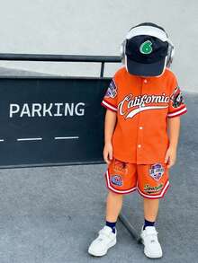 SHEIN 两件套儿童橙色字母印花撞色圆领短袖开衫和短裤运动套装，休闲、柔软舒适，适合户外运动 - 彩色 - 查看 2