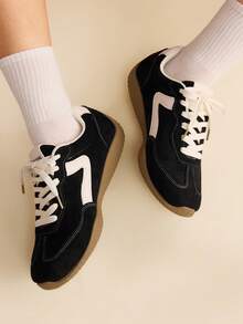 CUCCOO EASI Zapatillas deportivas casuales cómodas y de suela plana para mujer - Negro - Ver 9