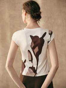 Revavyn 手绘水彩郁金香图案弹力针织T恤，优雅休闲日常穿着 - 彩色 - 查看 3