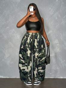 Slaydiva Nouveau pantalon cargo pour femmes de style printemps/été, festival de musique, Pâques, western, nomade, anniversaire, remise des diplômes, campus, étudiant, décontracté quotidien, polyvalent de base, loisirs, croisière, plage, bronzage, à la mode, streetwear, brunch, aéroport, fête et vacances - Camouflage avec taille ample et poches, grande taille - Vert - Voir 15