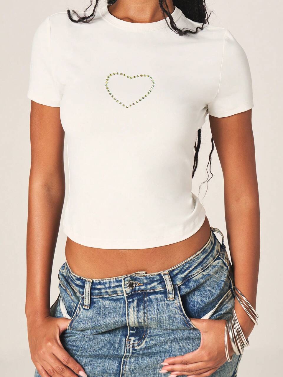 MISSGUIDED Women's Short Sleeve Crew Neck Heart Rhinestone Embellished Casual T-Shirt Top For Spring Summer