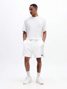 SUMWON Men's Textured White Zig Zag Pattern Shorts With Contrast Blue Binding Detail Summer Drawstring Casual Shorts - White - View 3