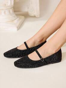 CUCCOO CHICEST 新款法式方头百搭黑色镂空编织细腰带低帮优雅透气舒适平底女鞋 - 黑色 - 查看 7