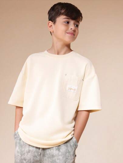 SUMWON 男童宽松圆领短袖T恤，带胸袋，休闲日常穿着