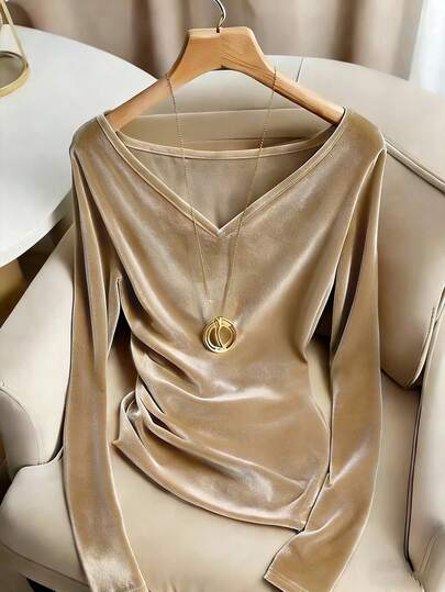 Franclia Elegant Casual T-Shirt Velvet Fabric V-Neck T-Shirt Champagne Color Autumn And Winter Long-Sleeved T-Shirt Women's Winter Wear Women's Elegant Wear Women's Elegant Wear Women's Elegant T-Shirt