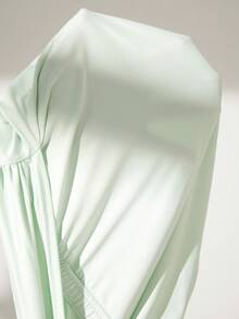 Lyxana 2026春夏新款女士露背性感镂空褶皱金属扣迷你连衣裙 - 薄荷綠 - 查看 7
