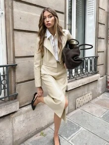 Pariaura 女士纯色PU皮革翻领单排扣外套和开衩裙时尚两件套 - 杏色 - 查看 8