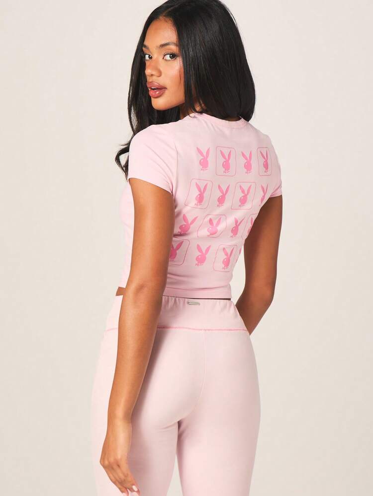Missguided x Playboy Rosa tailliertes Baby-T-Shirt mit grafischem Kurzarm-Rundhals-T-Shirt, Damen Retro Y2K-Stil Hasen-Logo Baumwollmischung