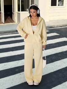 SHEIN PETITE Bộ đồ thể thao nữ màu vàng kem dáng rộng thoải mái, phong cách Y2K, trang phục mùa thu. - Màu vàng - Xem 4