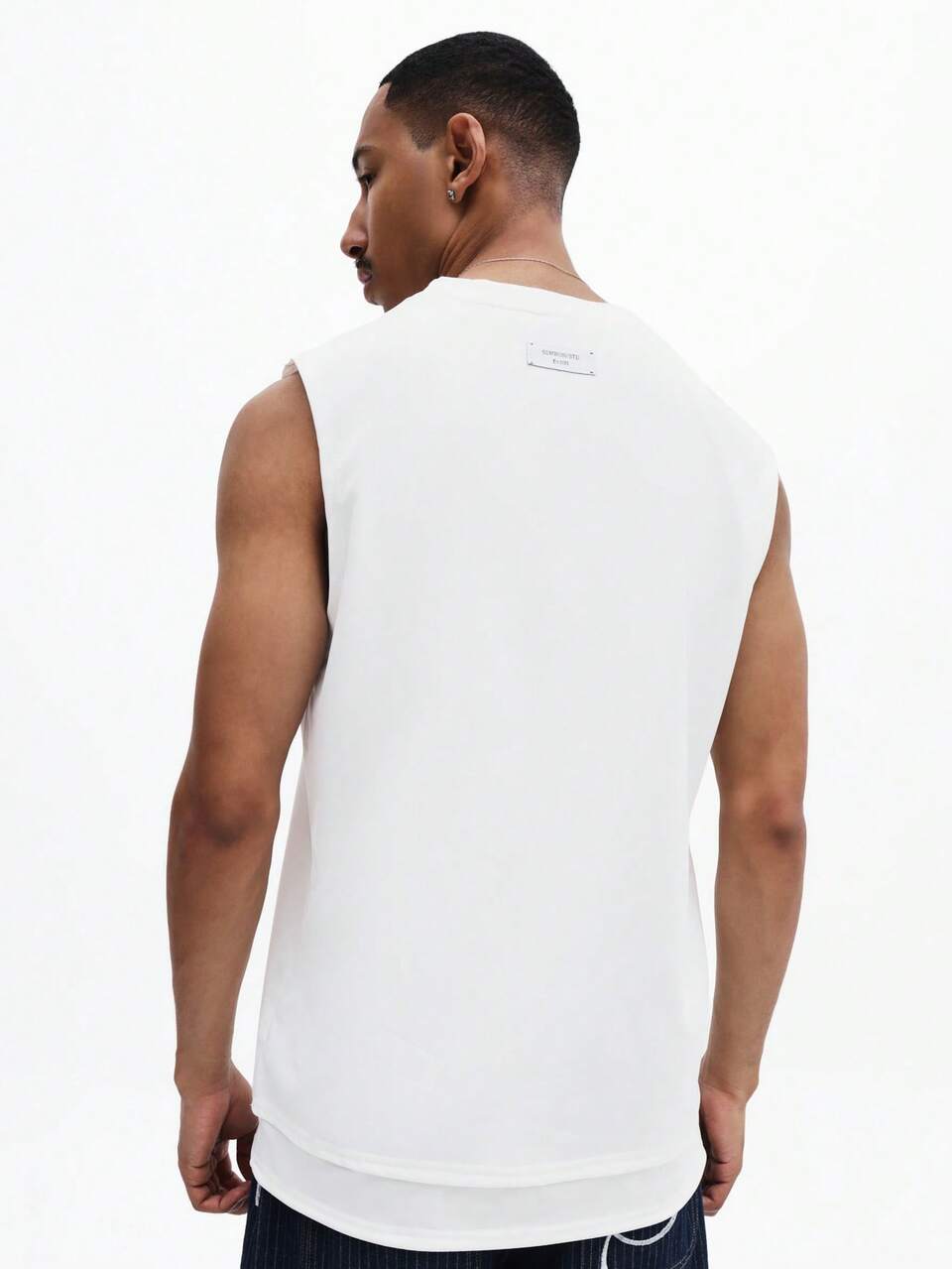 SUMWON Men's Sleeveless Tank Top With Chest Pocket Detail Crew Neck Casual Summer Essential, Mens Tank Tops, Mens Sleeveless Shirt, Mens Vest Tops