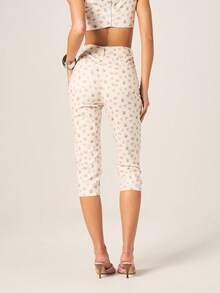 MISSGUIDED Women's Floral Print High Rise Cropped Denim Capris With Stretch Fabric - Multicolor - View 3