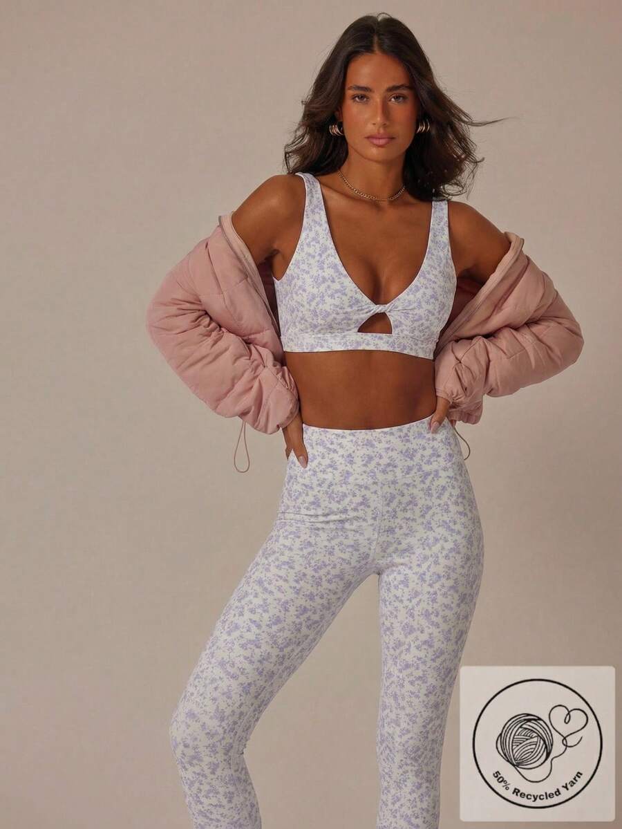 Aralina Bộ đồ thể thao năng động dành cho nữ, gồm áo croptop và quần legging in hoa, kiểu dáng xoắn phía trước, thích hợp cho tập gym và tập luyện. - Màu be - Xem 1