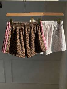 Comfortcana 2026春夏新款豹纹运动马术标志图案两件套，女士休闲简约树枝印花针织拼接宽松短裤，适合运动爱好者、比赛日、夏季假期、音乐节、假日季穿着。动物纹下装两件套短裤，女士舒适短裤，豹纹印花短裤，女士夏季短裤，休闲条纹短裤。 - 彩色 - 查看 2